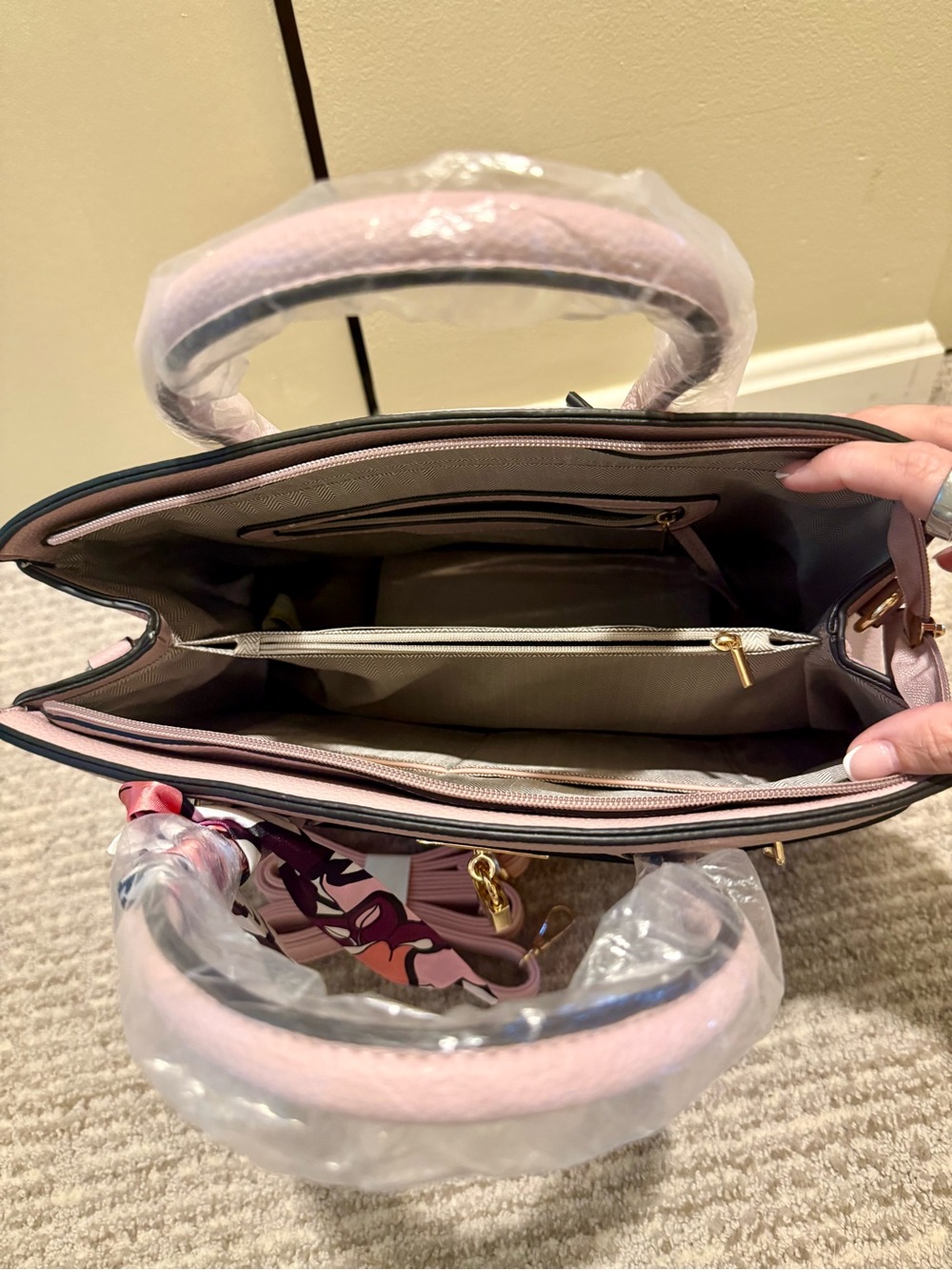Classic Pink/Purple Structured Tote Handbag with Scarf Accent - Picture 4 of 4